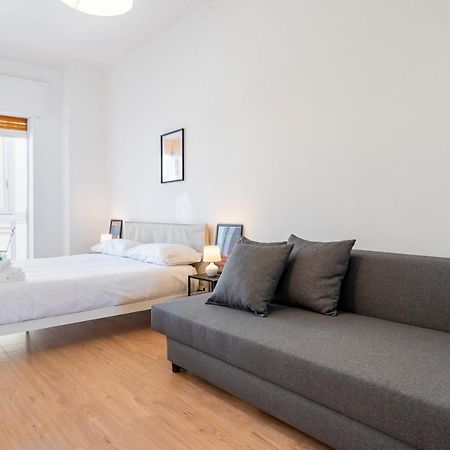 Central & Elegant Loft - With Balcony Bari Exterior foto