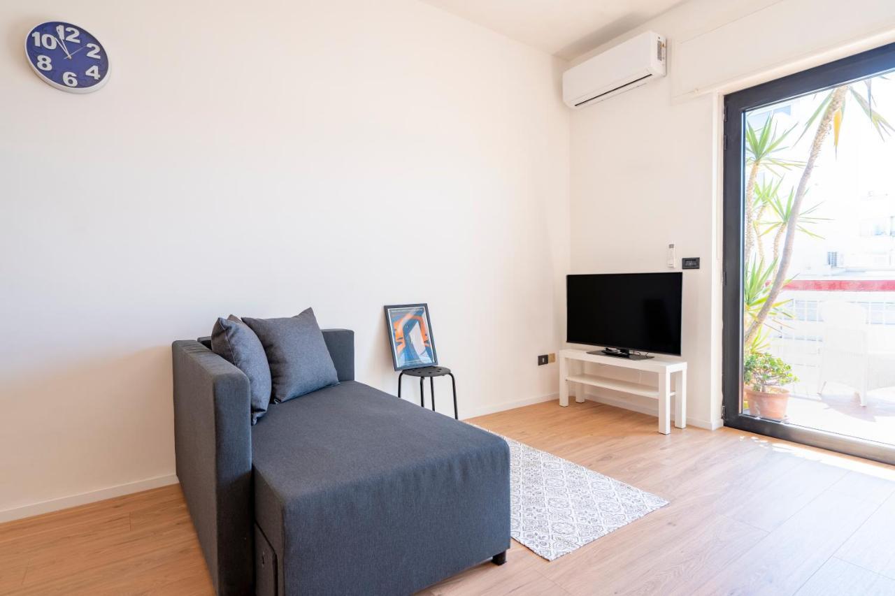 Central & Elegant Loft - With Balcony Bari Exterior foto